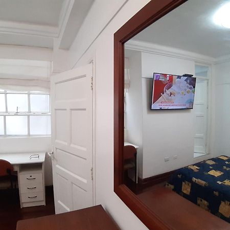 Apartamento Lindo - A 2 Cuadras De La Plaza De Armas Y Del Palacio De Gobierno Distretto di Distretto di Lima Esterno foto