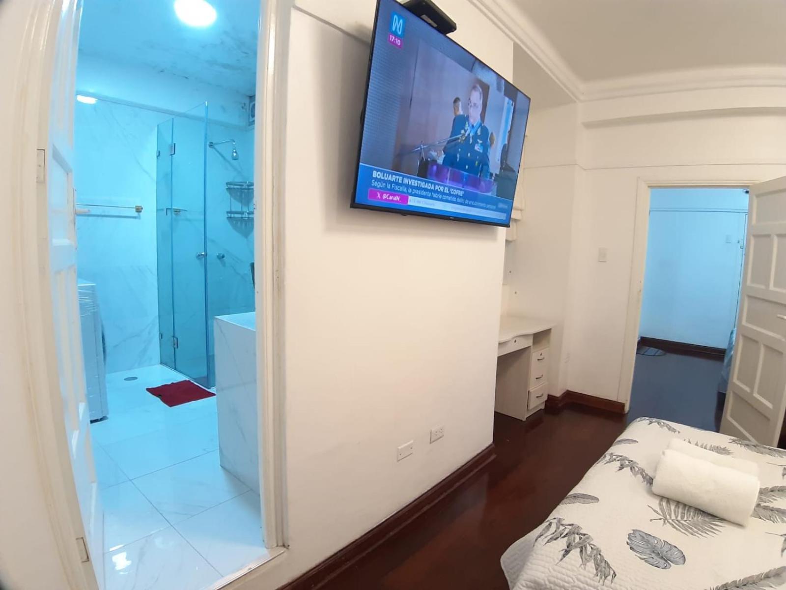 Apartamento Lindo - A 2 Cuadras De La Plaza De Armas Y Del Palacio De Gobierno Distretto di Distretto di Lima Esterno foto
