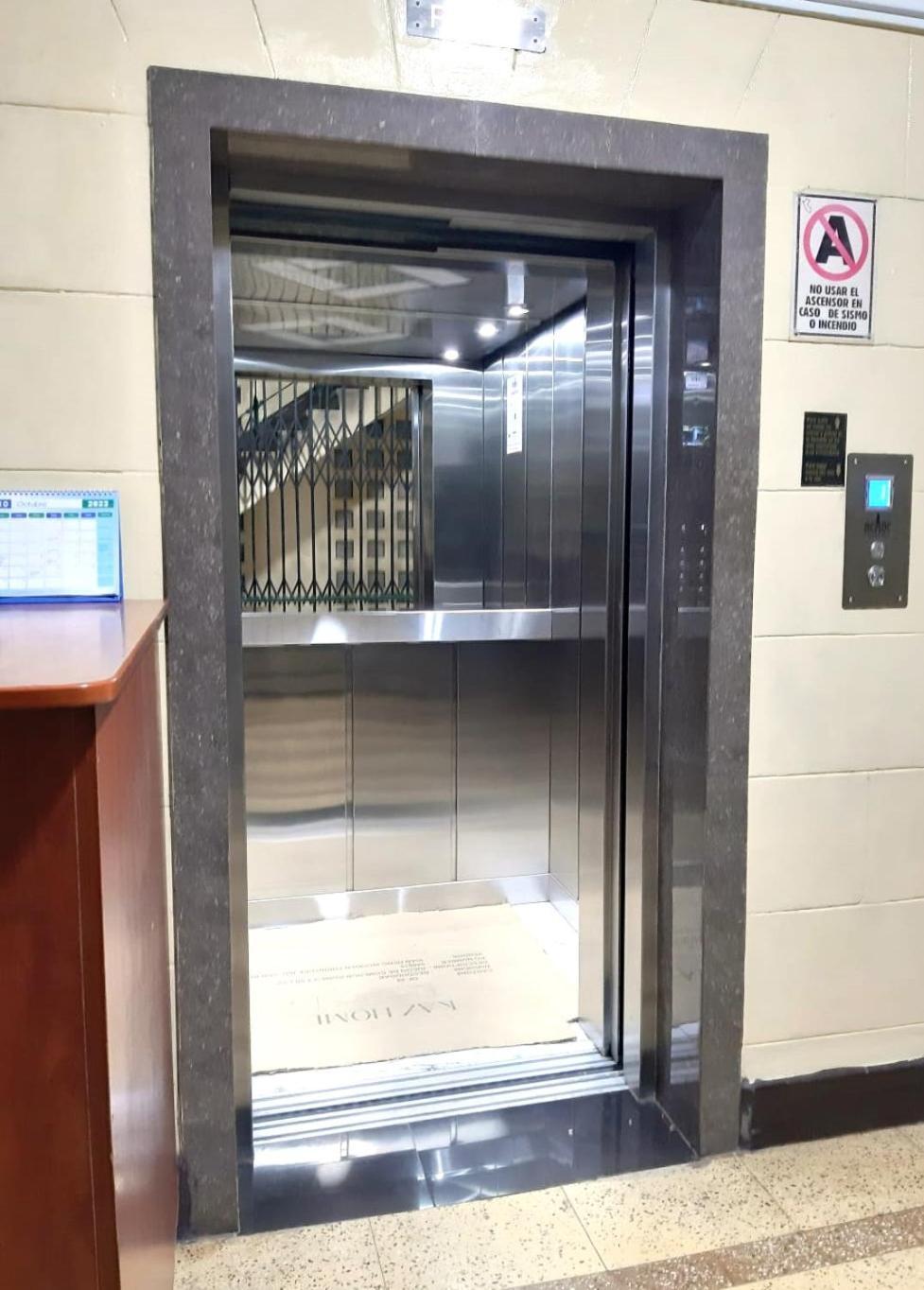 Apartamento Lindo - A 2 Cuadras De La Plaza De Armas Y Del Palacio De Gobierno Distretto di Distretto di Lima Esterno foto
