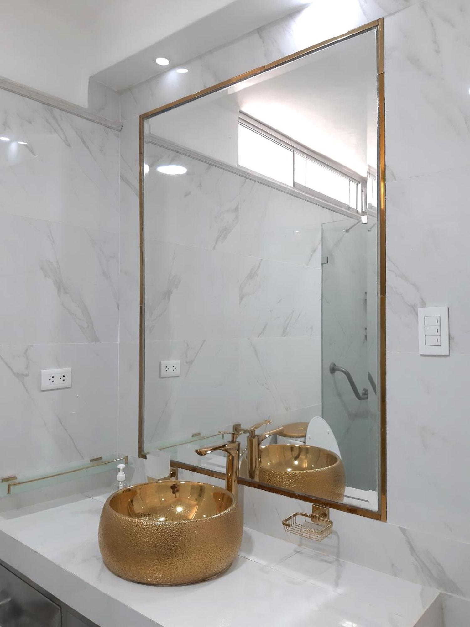Apartamento Lindo - A 2 Cuadras De La Plaza De Armas Y Del Palacio De Gobierno Distretto di Distretto di Lima Esterno foto